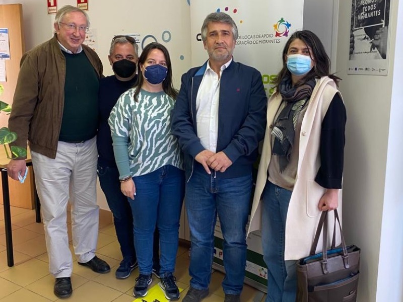 Migrantes e refugiados: articulação da resposta a nível local é necessária, garante o PS Aveiro
