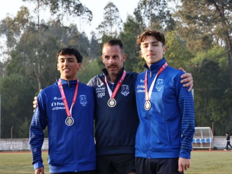 Pódio da prova de 1500m conquistado pelo GRECAS