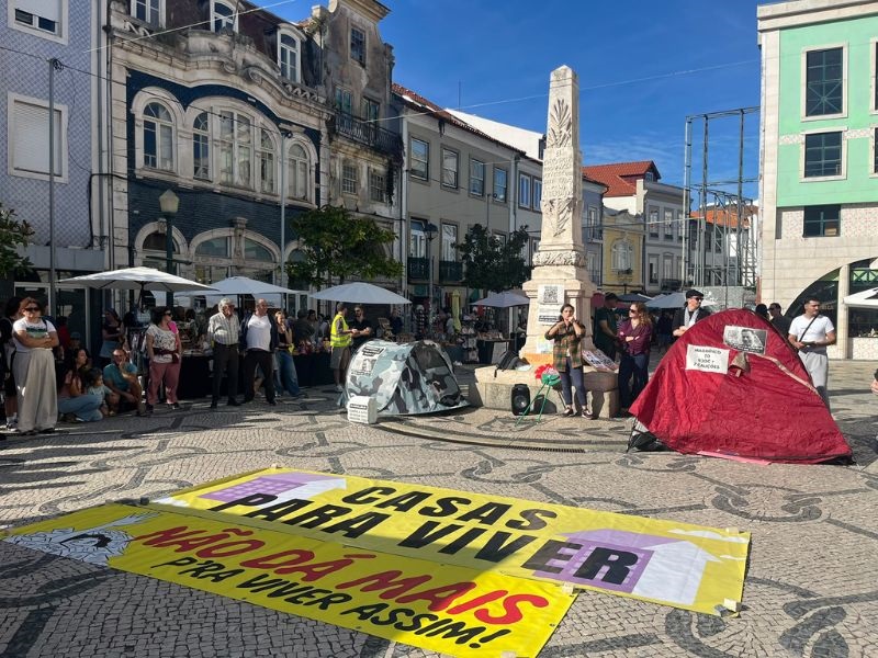 Aveiro: Centenas de pessoas em Aveiro disseram Não Dá Mais